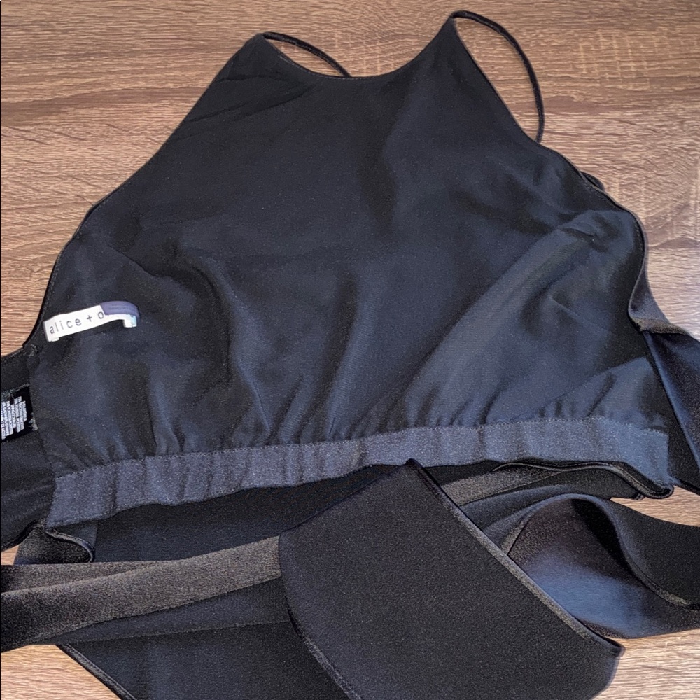 EUC Alice + Olivia XS Black FRENCHIE HANDKERCHIEF HALTER TOP - Picture 10 of 12